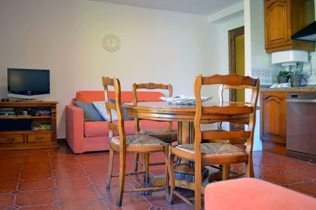 Apartamento Portal Del Agua Альбаррасін Екстер'єр фото